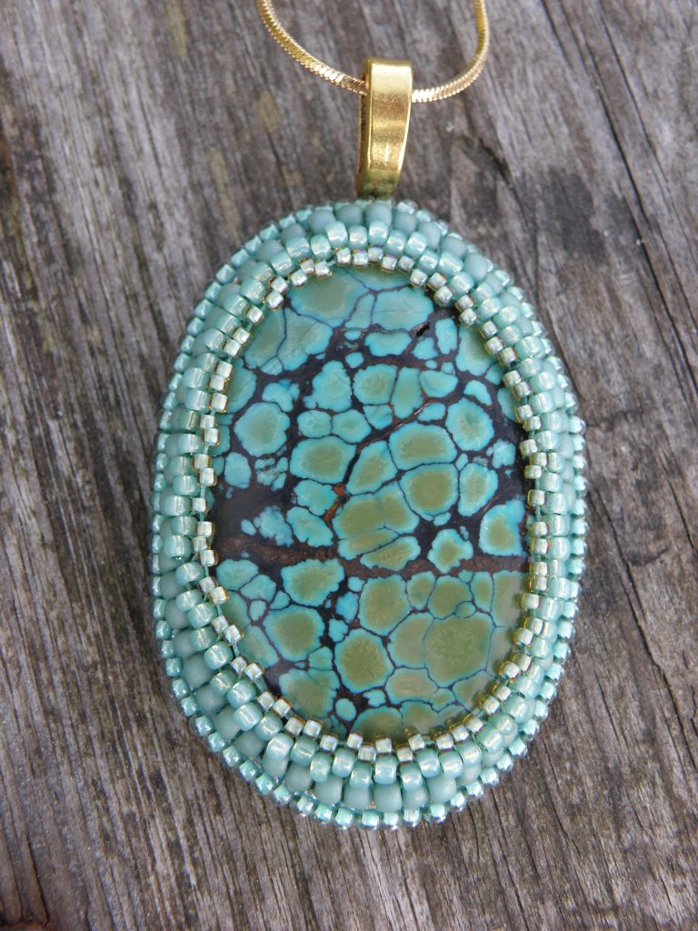 Prijs: Inclusief ketting €65,-